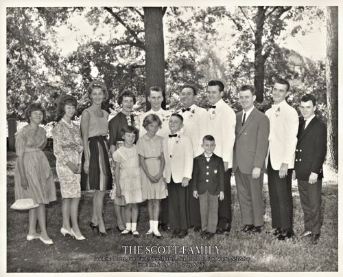 RayScottFamily.jpg RayScottFamily.jpg